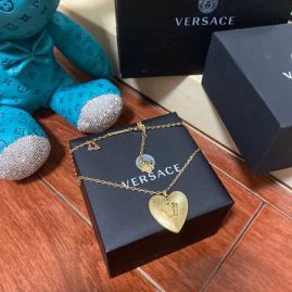 Picture of Versace Necklace _SKUVersacenecklace12cly917128